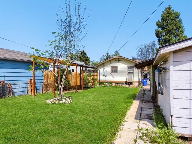4075 S Lincoln St, Englewood, CO 80113