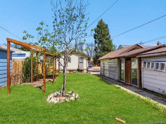 4075 S Lincoln St, Englewood, CO 80113