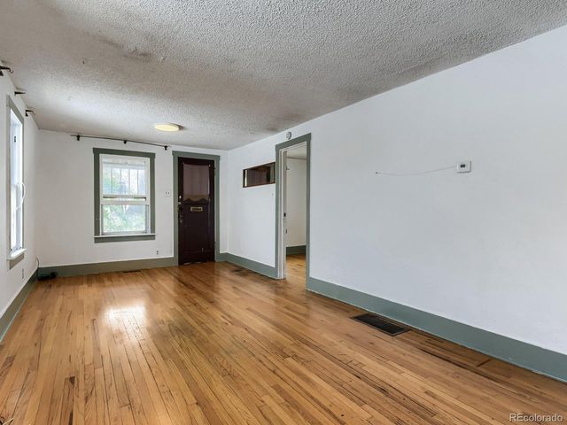 4075 S Lincoln St, Englewood, CO 80113