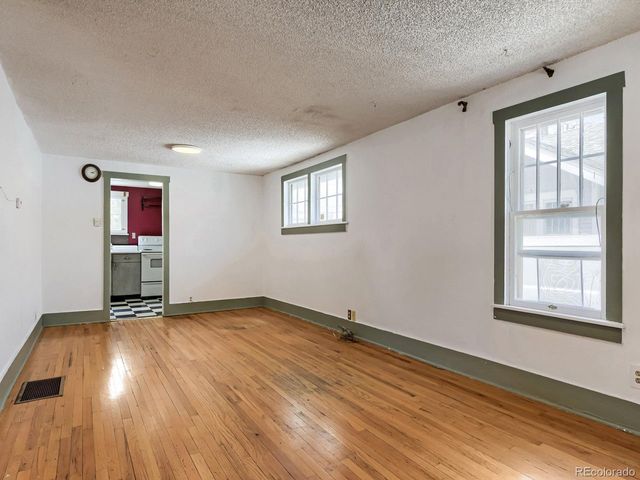 4075 S Lincoln St, Englewood, CO 80113