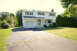 18 Overbrook Road, West Hartford, CT 06107