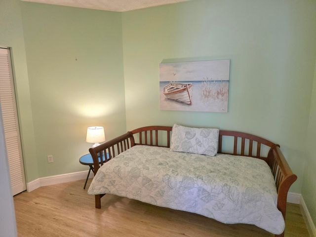 300 Uno Lago Drive 305, Juno Beach, FL 33408