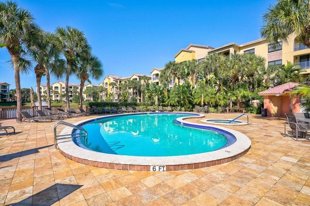 300 Uno Lago Drive 305, Juno Beach, FL 33408