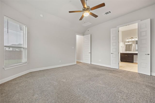 2004 Highland Ridge RD, Georgetown, TX 78628