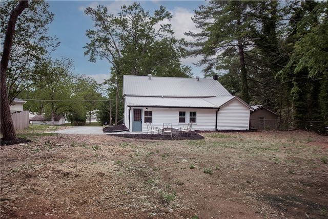 201 Oak Lane, Liberty, SC 29657