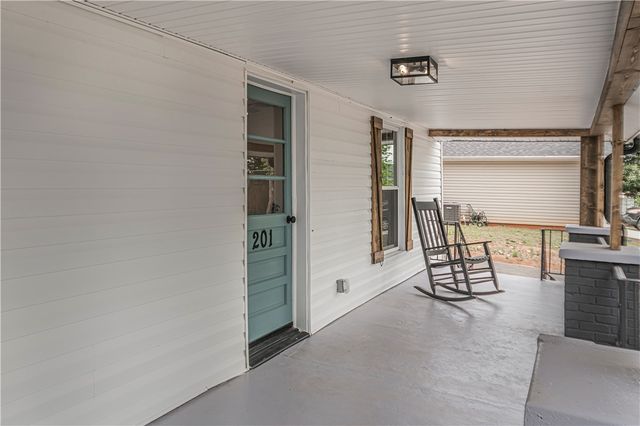 201 Oak Lane, Liberty, SC 29657