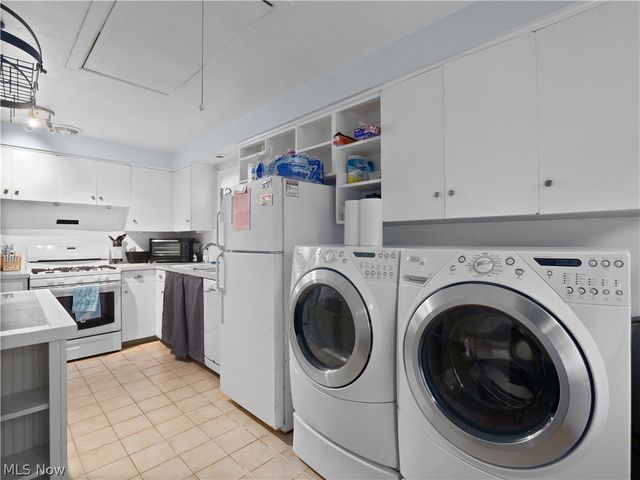 559 Kenilworth Road, Bay Village, OH 44140