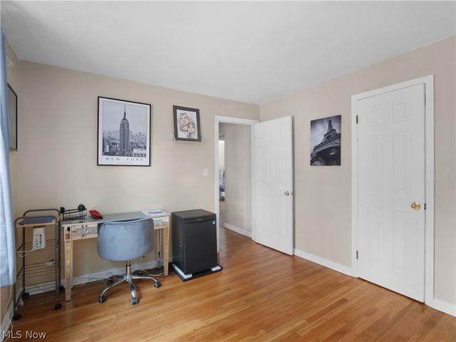 559 Kenilworth Road, Bay Village, OH 44140