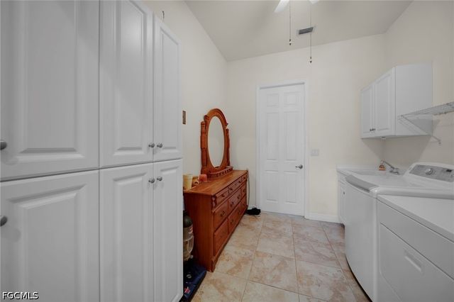 3413 Embers PKWY W, Cape Coral, FL 33993