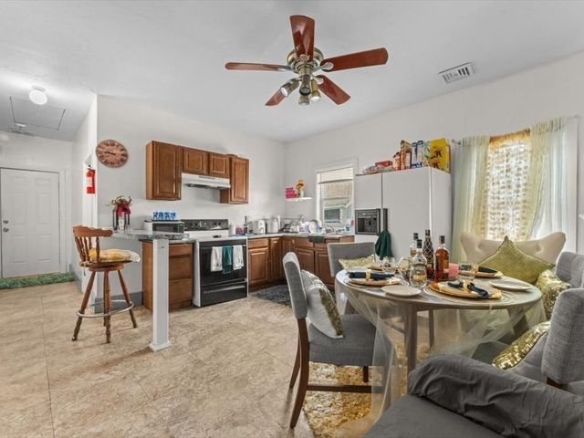 120 Grand St, Worcester, MA 01603