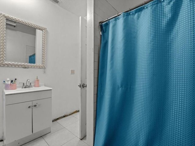 120 Grand St, Worcester, MA 01603