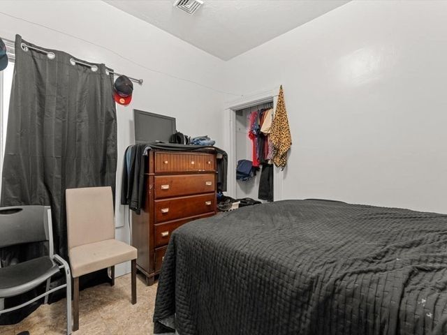 120 Grand St, Worcester, MA 01603