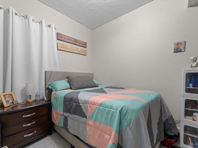 120 Grand St, Worcester, MA 01603