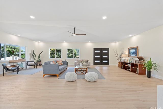 3061 Kahaloa Drive, Honolulu, HI 96822