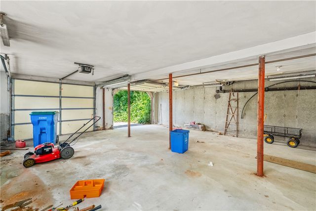 5 Allan Drive, Lincoln, RI 02865