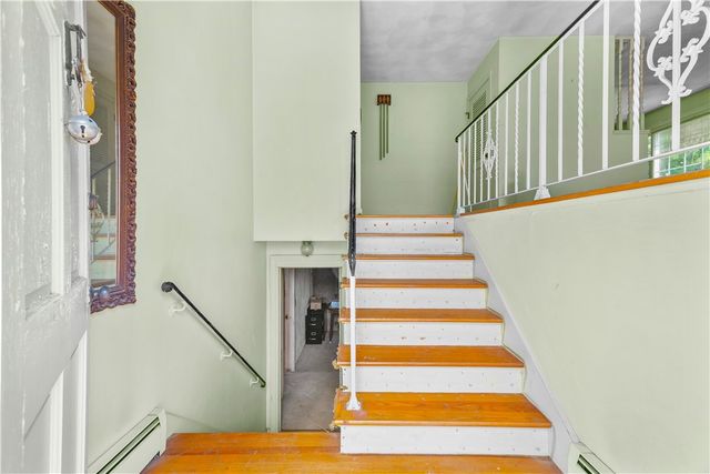 5 Allan Drive, Lincoln, RI 02865