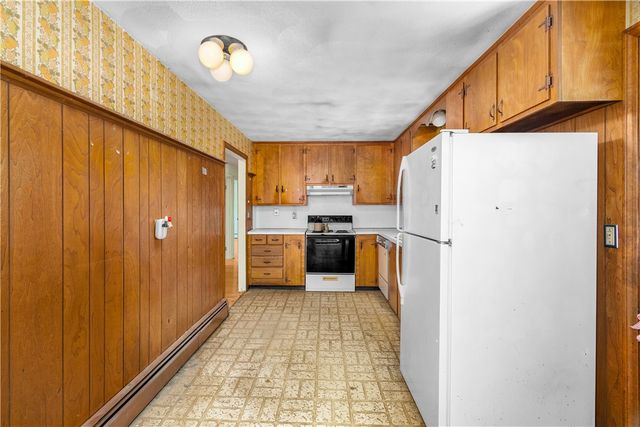 5 Allan Drive, Lincoln, RI 02865