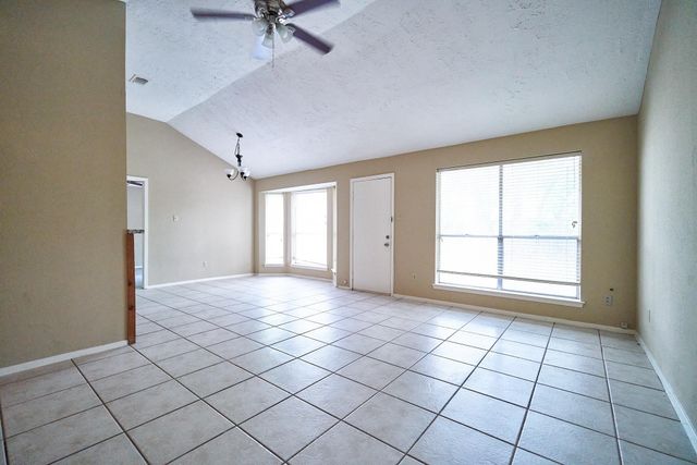 10235 Gulfstream Lane, Sugar Land, TX 77498