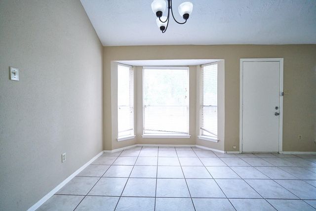 10235 Gulfstream Lane, Sugar Land, TX 77498