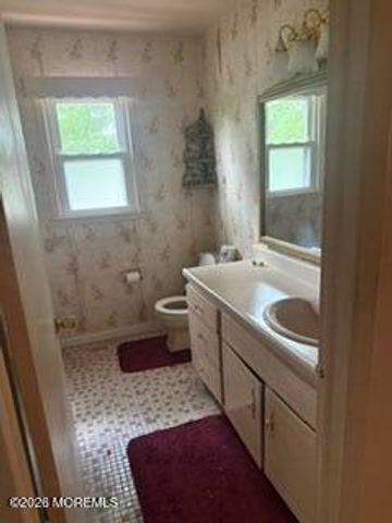 1086 Mulberry Place, Toms River, NJ 08753
