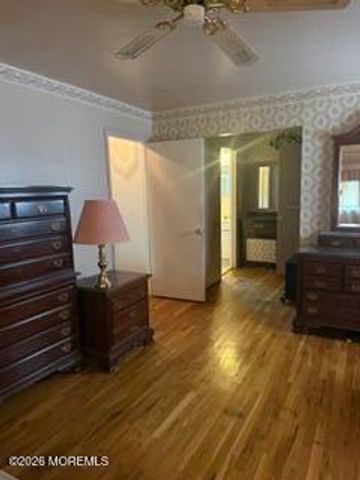 1086 Mulberry Place, Toms River, NJ 08753