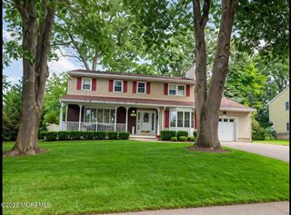 1086 Mulberry Place, Toms River, NJ 08753