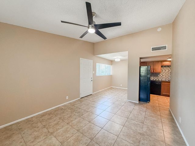 2206 S Granada Drive 5, Tempe, AZ 85282