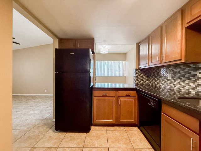 2206 S Granada Drive 5, Tempe, AZ 85282