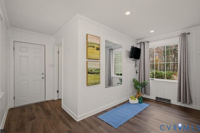 2310 Oakengate Ln, Midlothian, VA 23113