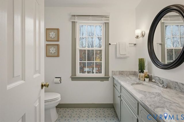 2310 Oakengate Ln, Midlothian, VA 23113