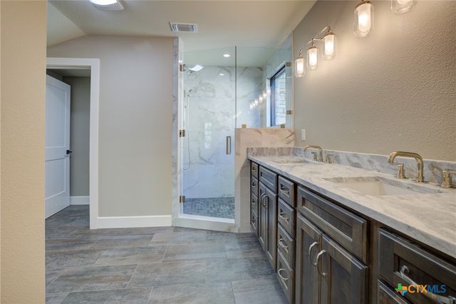 2934 Colleen Drive, Canyon Lake, TX 78133