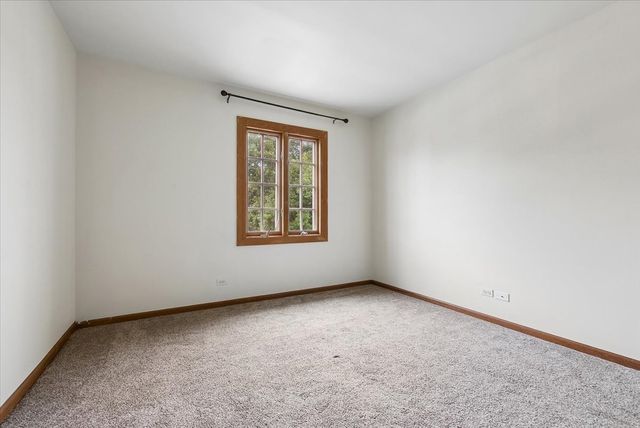 1858 Princeton Circle, Naperville, IL 60565