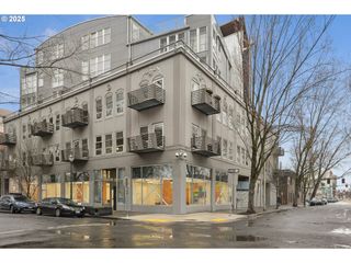 725 Nw FLANDERS St 202, Portland, OR 97209