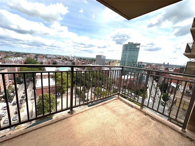 41-40 Union 16M, Flushing, NY 11355