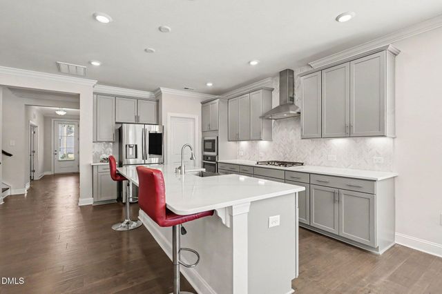 2904 Heirloom Way, Apex, NC 27502