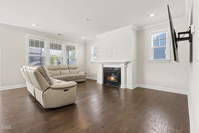 2904 Heirloom Way, Apex, NC 27502