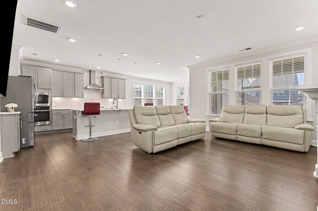 2904 Heirloom Way, Apex, NC 27502