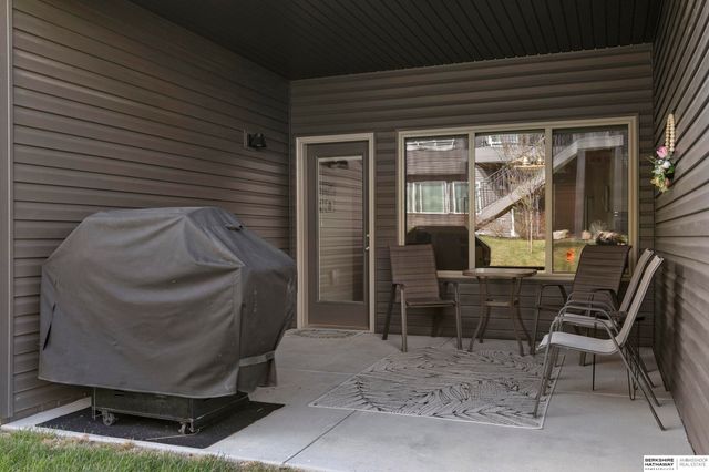 320 Deep Water Drive, Lincoln, NE 68527
