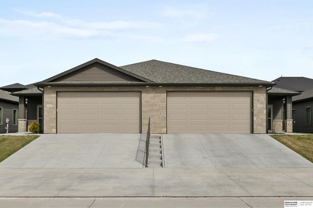 320 Deep Water Drive, Lincoln, NE 68527