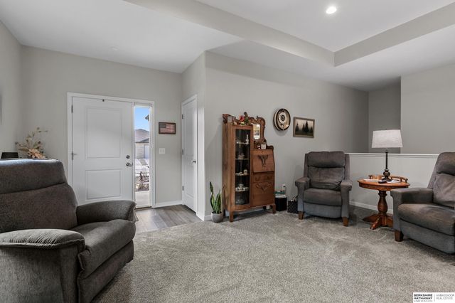 320 Deep Water Drive, Lincoln, NE 68527