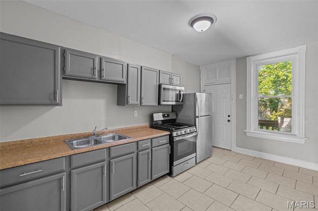 2628 Oregon Avenue, St Louis, MO 63118