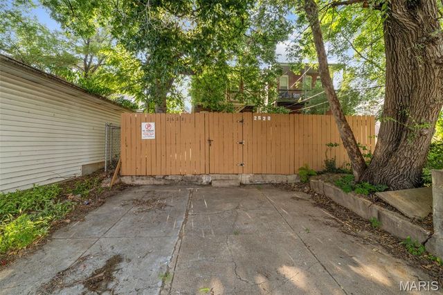 2628 Oregon Avenue, St Louis, MO 63118