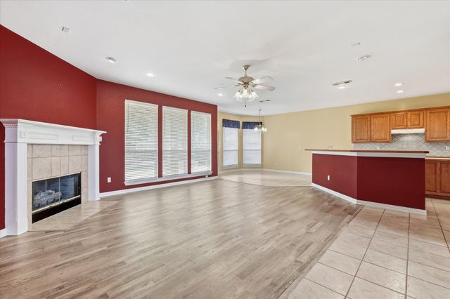 3325 Wilshire Avenue, Grapevine, TX 76051