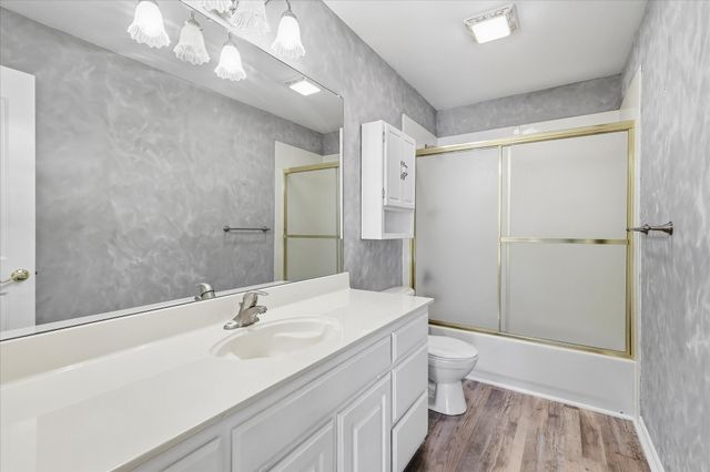 3325 Wilshire Avenue, Grapevine, TX 76051