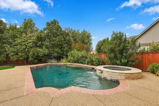 3325 Wilshire Avenue, Grapevine, TX 76051