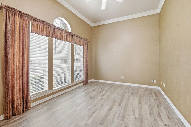 3325 Wilshire Avenue, Grapevine, TX 76051