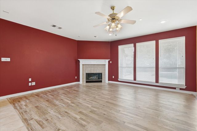 3325 Wilshire Avenue, Grapevine, TX 76051