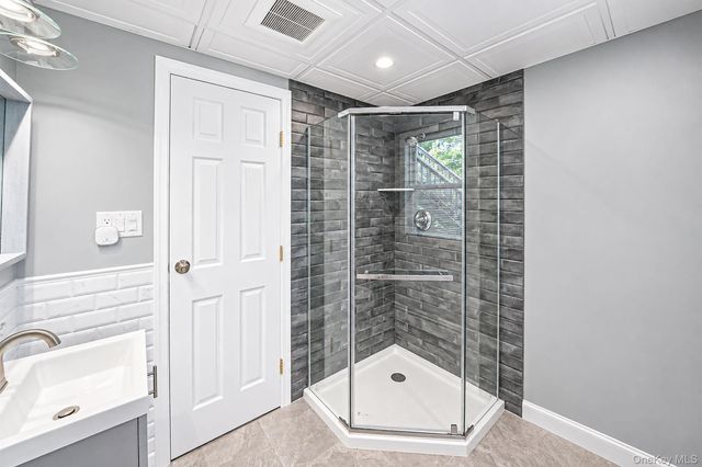 20 Nicole Lane, Coram, NY 11727