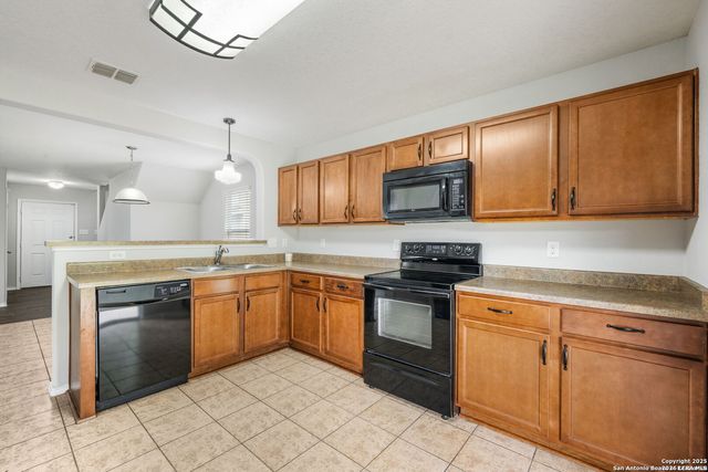 25252 CAMBRIDGE WL, San Antonio, TX 78261