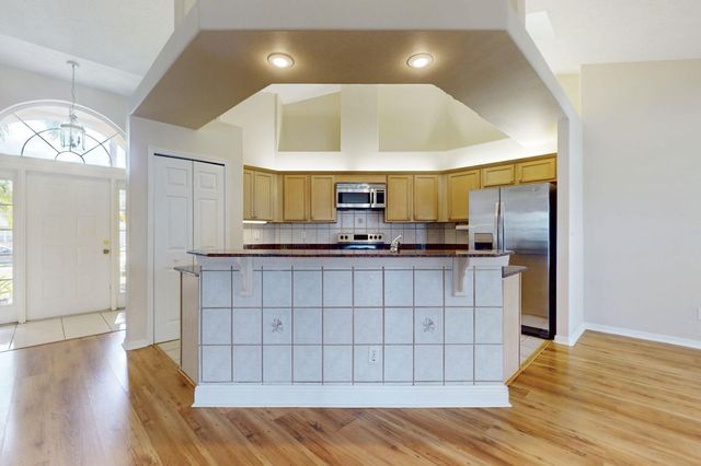 967 SE Browning Avenue, Port St Lucie, FL 34983